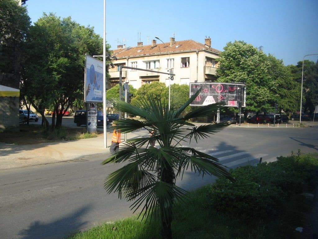 Ambasada Srbije u zgradi Puteva Ambasada Srbije u zgradi Puteva