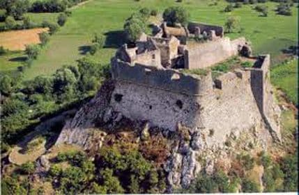 Baština propada, a imala bi šta da kaže i ponudi Baština propada, a imala bi šta da kaže i ponudi