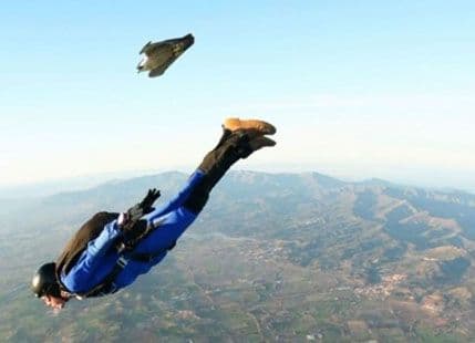 Čovjek i njegove ptice: Strastveni sokolar leti sa svojim pernatim prijateljima Čovjek i njegove ptice: Strastveni sokolar leti sa svojim pernatim prijateljima