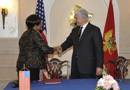 Odbijeni prijedlozi Ambasade SAD o krivičnoj odgovornosti funkcionera Odbijeni prijedlozi Ambasade SAD o krivičnoj odgovornosti funkcionera