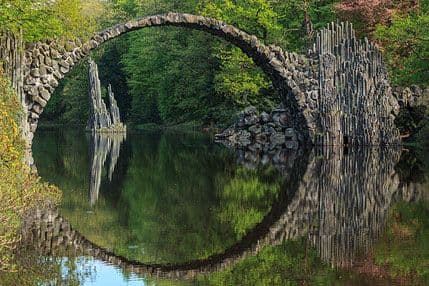 Mostovi koji podsjećaju na umjetnička djela (FOTO) Mostovi koji podsjećaju na umjetnička djela (FOTO)