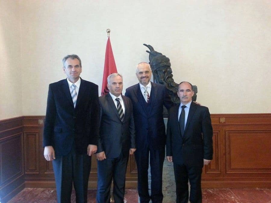 Šahmanović s Ramom o putu kroz Albaniju Šahmanović s Ramom o putu kroz Albaniju