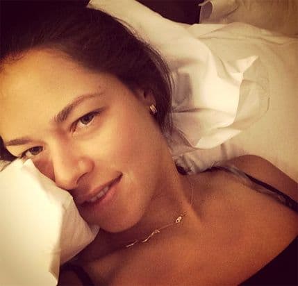 Lijepa i kad se tek probudi Lijepa i kad se tek probudi