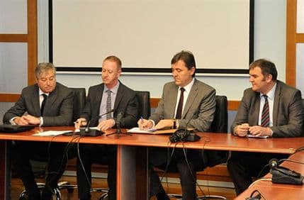 Država žirant za 60 miliona vrijedan kredit za gradnju podmorskog kabla Država žirant za 60 miliona vrijedan kredit za gradnju podmorskog kabla