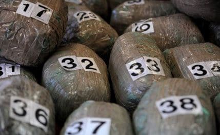 Prevozio drogu: Policajci spriječili vozača da se ubije Prevozio drogu: Policajci spriječili vozača da se ubije