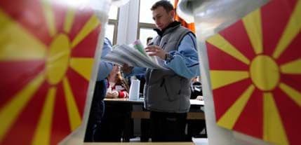 VMRO DPMNE vodi na izborima, opozicija ne priznaje rezultate VMRO DPMNE vodi na izborima, opozicija ne priznaje rezultate