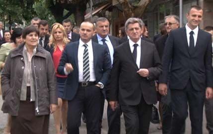 VIDEO: DPS predao izbornu listu u Danilovgradu VIDEO: DPS predao izbornu listu u Danilovgradu