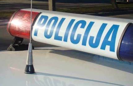 Službenici tivatske Uprave za nekretnine osumnjičeni za zloupotrebu službenog položaja Službenici tivatske Uprave za nekretnine osumnjičeni za zloupotrebu službenog položaja