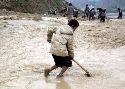 Avganistan: Odron zatrpao selo, nestalo 2.100 ljudi Avganistan: Odron zatrpao selo, nestalo 2.100 ljudi