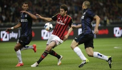 Serija A: Milanu derbi ''dela Madonina'' Serija A: Milanu derbi ''dela Madonina''