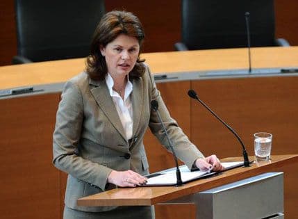 Premijerka Slovenije podnijela ostavku Premijerka Slovenije podnijela ostavku