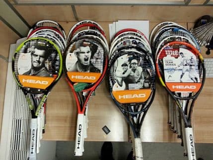 Na graničnom prelazu Dračenovac oduzeti sportski rekviziti vrijednosti 4.680 eura Na graničnom prelazu Dračenovac oduzeti sportski rekviziti vrijednosti 4.680 eura