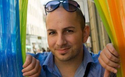 CIMBALJEVIĆ: Nadam se da u LGBT Forumu znaju što rade, a licemjerstvo je i na strani crkve, političara i države CIMBALJEVIĆ: Nadam se da u LGBT Forumu znaju što rade, a licemjerstvo je i na strani crkve, političara i države