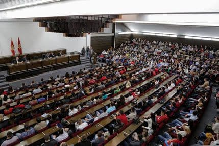 Stijepović razgovarao sa mladim aktivistima o budućim projektima u Podgorici Stijepović razgovarao sa mladim aktivistima o budućim projektima u Podgorici