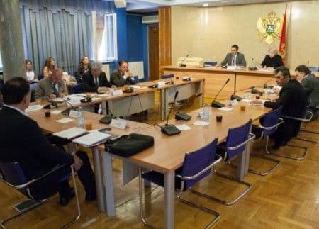 Odbor: Ne ukidati subvencije za struju Odbor: Ne ukidati subvencije za struju