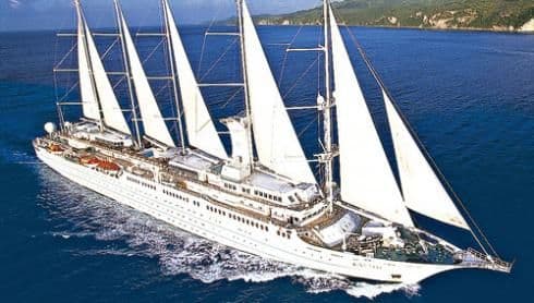 Najveći motorni jedrenjak uplovio u Kotor Najveći motorni jedrenjak uplovio u Kotor