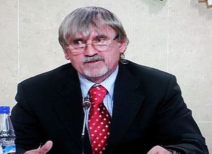 KALEZIĆ: DIK funkcioniše normalno, o novom sastavu pitati poslanike KALEZIĆ: DIK funkcioniše normalno, o novom sastavu pitati poslanike