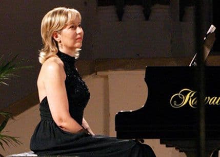 Rita Kinka sa CSO na Velikoj sceni CNP-a Rita Kinka sa CSO na Velikoj sceni CNP-a