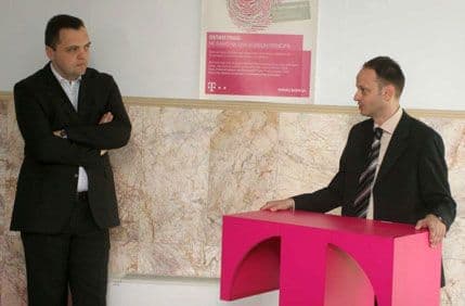 Studenti ETF-a na praksi u Telekomu Studenti ETF-a na praksi u Telekomu