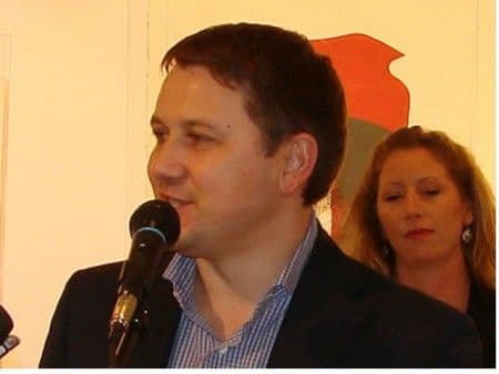 Rađenović potpisao saglasnost za projekat na Kraljičinoj plaži Rađenović potpisao saglasnost za projekat na Kraljičinoj plaži