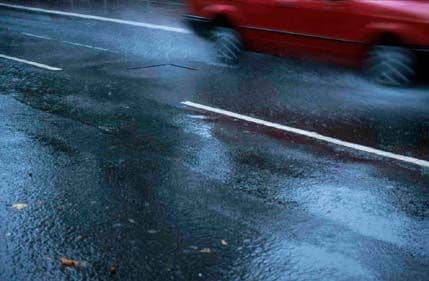 AMSCG: Oprezno zbog mokrih puteva AMSCG: Oprezno zbog mokrih puteva