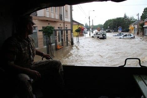 Vojnici pomogli maloj Nikolini Vojnici pomogli maloj Nikolini