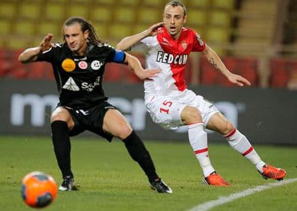 Berbatov još godinu dana u Monaku Berbatov još godinu dana u Monaku