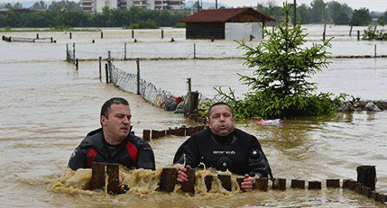Podgorica šalje interventnu pomoć, pomažu Montenegro stars, Franca.. Podgorica šalje interventnu pomoć, pomažu Montenegro stars, Franca..