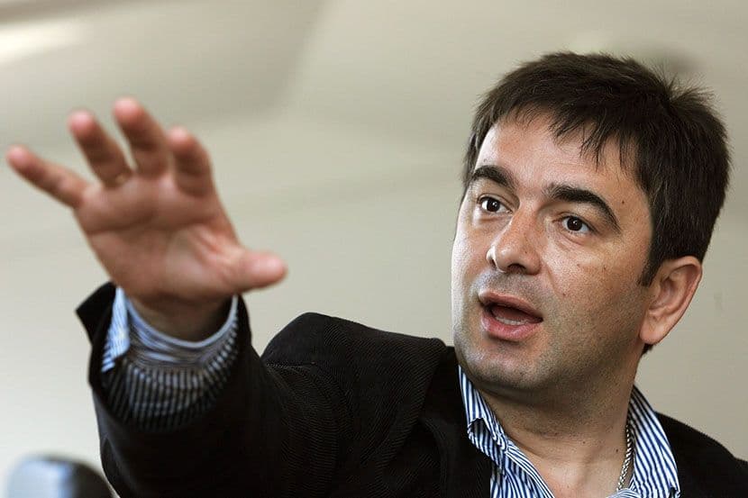 TELEGRAF: Medojeviću, sram te bilo rugaš se poplavljenoj Srbiji, MEDOJEVIĆ: To je tvit od utorka, režim vodi kampanju TELEGRAF: Medojeviću, sram te bilo rugaš se poplavljenoj Srbiji, MEDOJEVIĆ: To je tvit od utorka, režim vodi kampanju