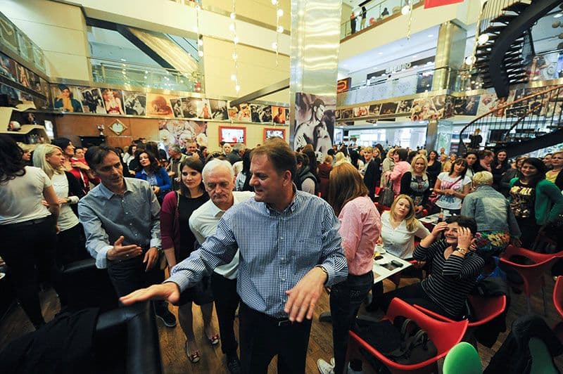 FOTO i VIDEO: Veteranke ŽRK Budućnost podržale Stijepovića FOTO i VIDEO: Veteranke ŽRK Budućnost podržale Stijepovića