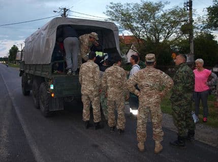 Timovi VCG učesvovali u hitnoj evakuaciji Zabrežja kod Obrenovca Timovi VCG učesvovali u hitnoj evakuaciji Zabrežja kod Obrenovca