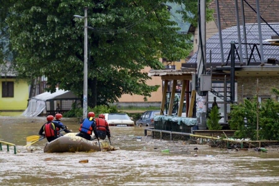 Maglaj: Prevaranti prodaju humanitarnu pomoć Maglaj: Prevaranti prodaju humanitarnu pomoć