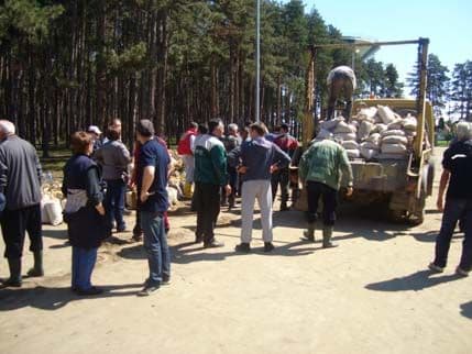 Nova grupa spasilaca iz Podgorice ide u Šabac Nova grupa spasilaca iz Podgorice ide u Šabac