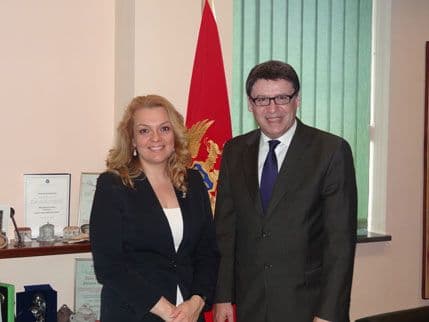 Ministarka Vlahović sa hrvatskim kolegom Jovanovićem Ministarka Vlahović sa hrvatskim kolegom Jovanovićem