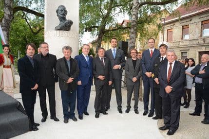 Otkriven spomenik posvećen Njegošu u Ljubljani Otkriven spomenik posvećen Njegošu u Ljubljani