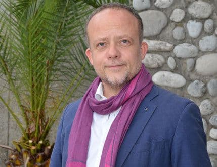 Crnogorski građani su komplikovani komunikatori Crnogorski građani su komplikovani komunikatori