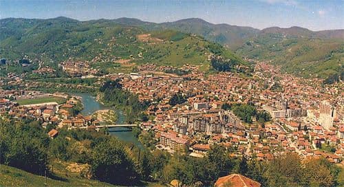 Bijelo Polje: Do 10 sati izašlo 10 odsto birača Bijelo Polje: Do 10 sati izašlo 10 odsto birača