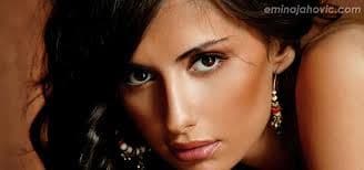 Emina Jahović u bolnici zbog trovanja hranom Emina Jahović u bolnici zbog trovanja hranom