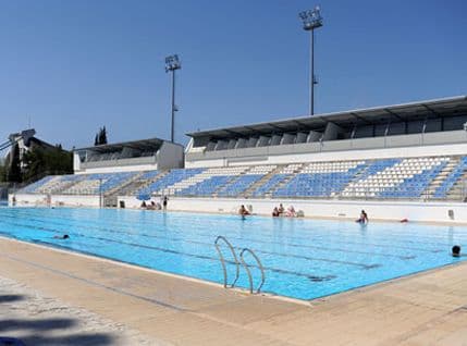 Priprema bazena za kupačku sezonu u toku Priprema bazena za kupačku sezonu u toku