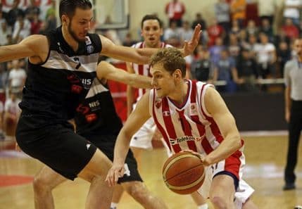 Partizan dobio Zvezdu i preuzeo prvo mjesto Partizan dobio Zvezdu i preuzeo prvo mjesto