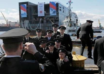 Protest zbog broda za Rusiju Protest zbog broda za Rusiju