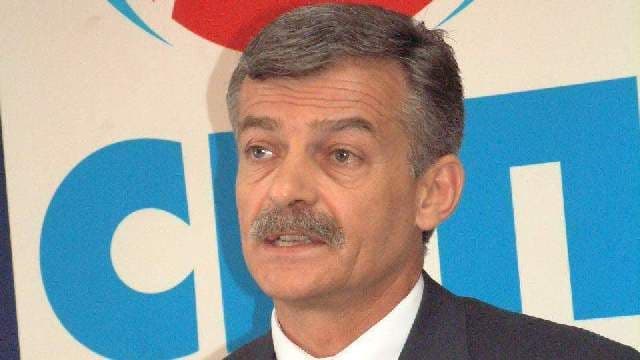 SIMONOVIĆ: Đukanović se kukavički obrušio na mene SIMONOVIĆ: Đukanović se kukavički obrušio na mene