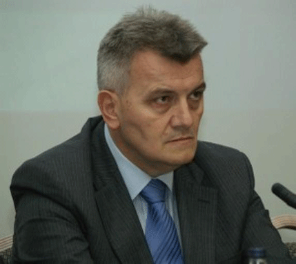 RADUNOVIĆ: Institut dopunskog rada - iz dobre namjere u anarhiju RADUNOVIĆ: Institut dopunskog rada - iz dobre namjere u anarhiju