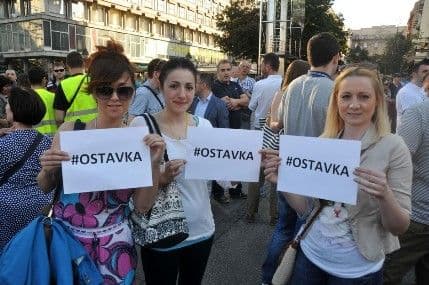Beograd: Protest zbog Stefanovićevog plagiranja doktorske disertacije Beograd: Protest zbog Stefanovićevog plagiranja doktorske disertacije