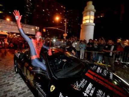 Počela najveća trka sportskih automobila Počela najveća trka sportskih automobila