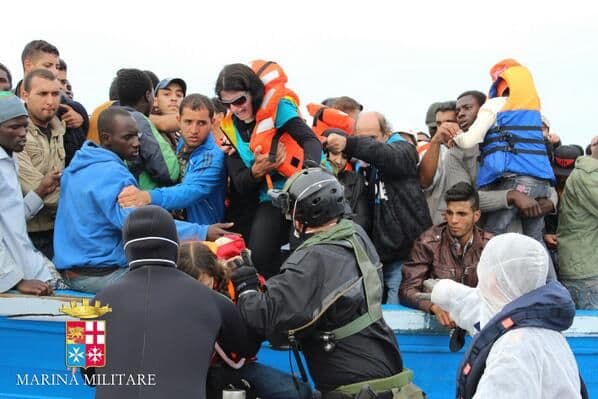 Italija: Spasili više od hiljadu imigranata Italija: Spasili više od hiljadu imigranata