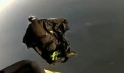 VIDEO: Švajcarac skočio sa 8.000 metara bez kiseonika VIDEO: Švajcarac skočio sa 8.000 metara bez kiseonika