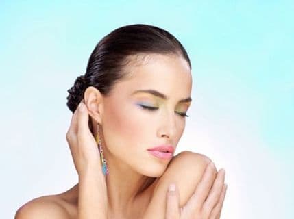 Loše navike zbog kojih izgledate mnogo starije Loše navike zbog kojih izgledate mnogo starije