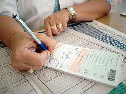 Poslanici traže od Radunovića ime ljekara koji je izdao skoro 25.000 recepata Poslanici traže od Radunovića ime ljekara koji je izdao skoro 25.000 recepata