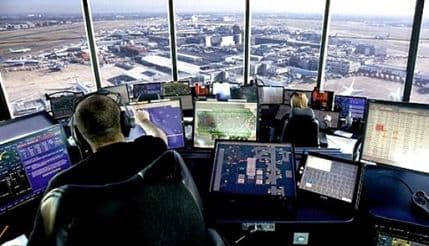 Austrija: Trinaest aviona nestalo sa radara na 25 minuta Austrija: Trinaest aviona nestalo sa radara na 25 minuta